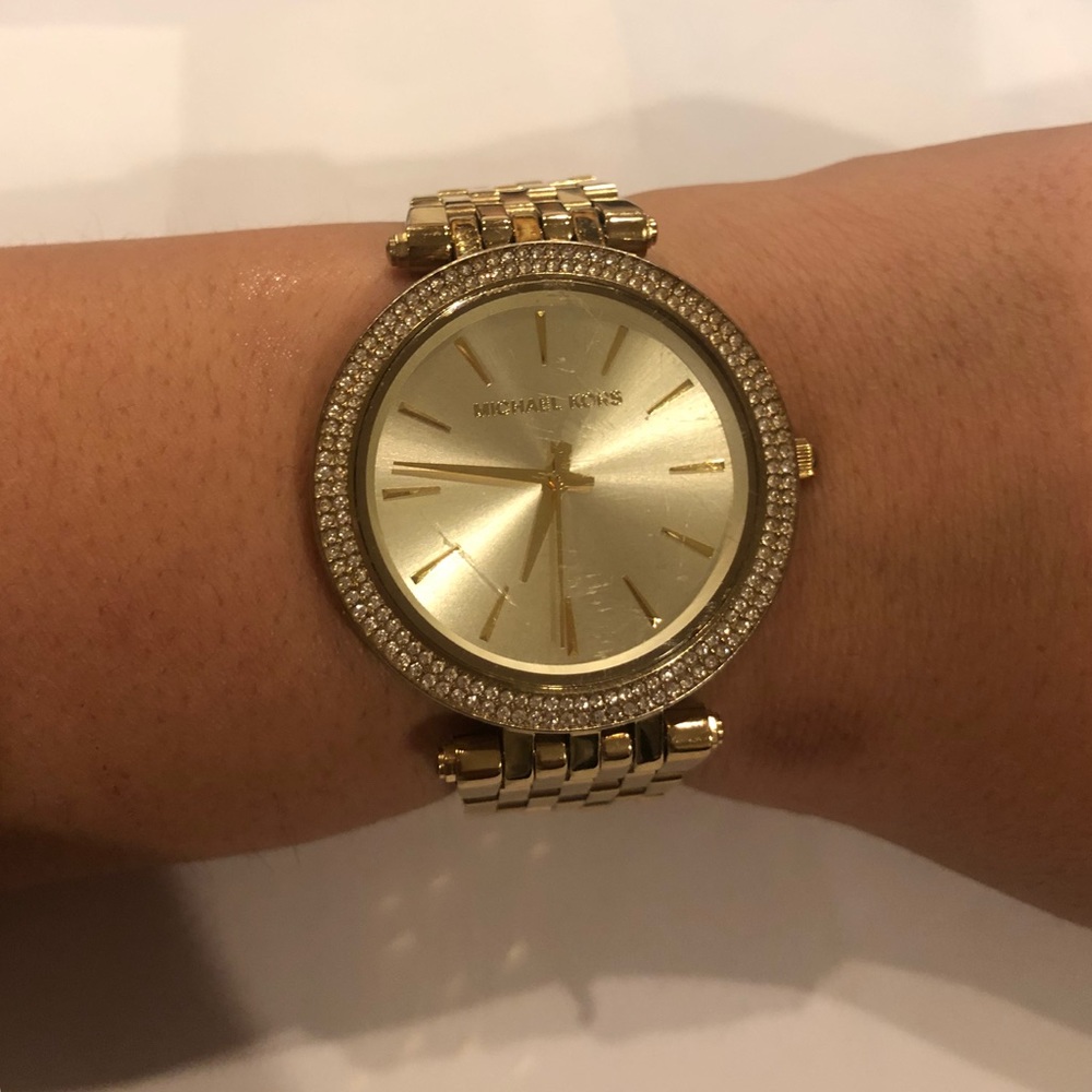 MICHEAL KORS GOLD CRYSTAL WATCH